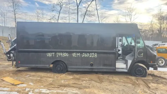 Picture of 2010-freightliner-mt55-chassis-truck-delivery